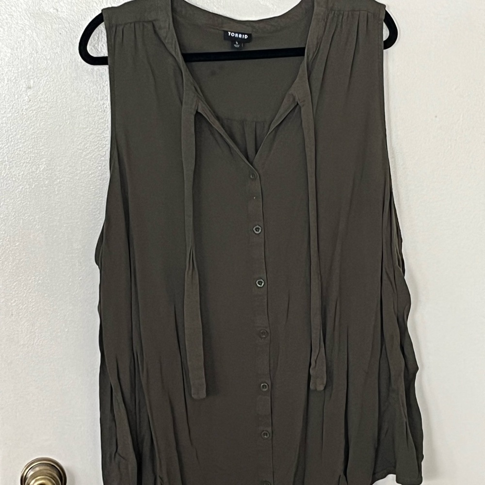 Torrid Olive Button-Down Crepe Sleeveless Blouse